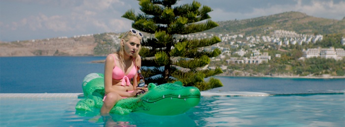 Holiday (2018)