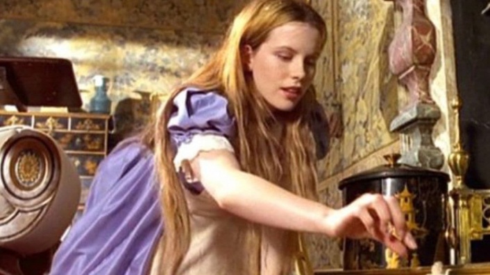 Alice Through the Looking Glass (1998)