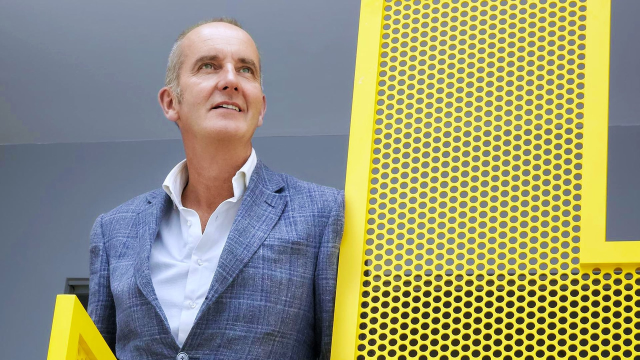 Grand Designs UK Where to watch streaming and online in New Zealand Flicks